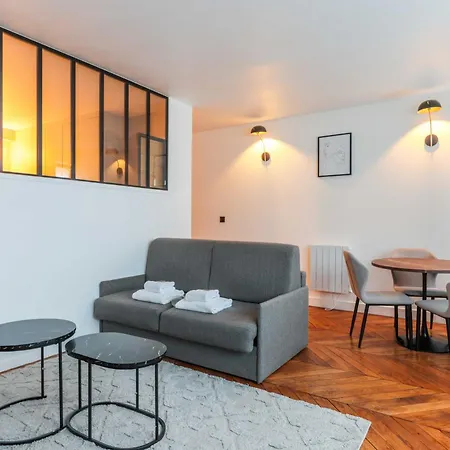 CMG Pyrénée-Porte de Montreuil - G Paris Extérieur photo